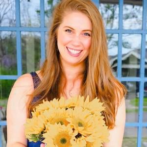 Meet your Posher, Elizabeth